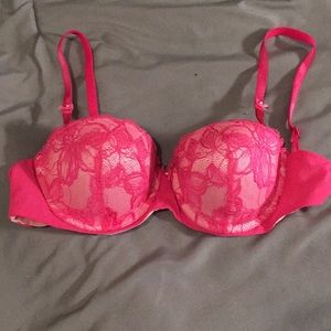 Victoria’s Secret 34B bra